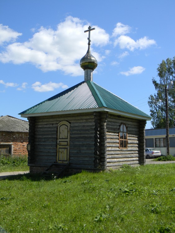 Часовня Илии Пророка, Исаевское (Ильинский район, Ивановская область). общий вид в ландшафте