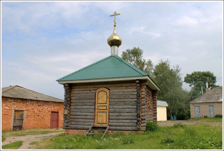 Часовня Илии Пророка, Исаевское (Ильинский район, Ивановская область). общий вид в ландшафте