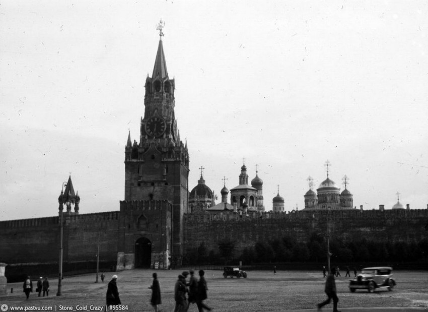 Тверской. Кремль. Вознесенский монастырь. архивная фотография, Красная площадь 1926-1930 год Источник http://oldmos.ru/old/photo/view/95584