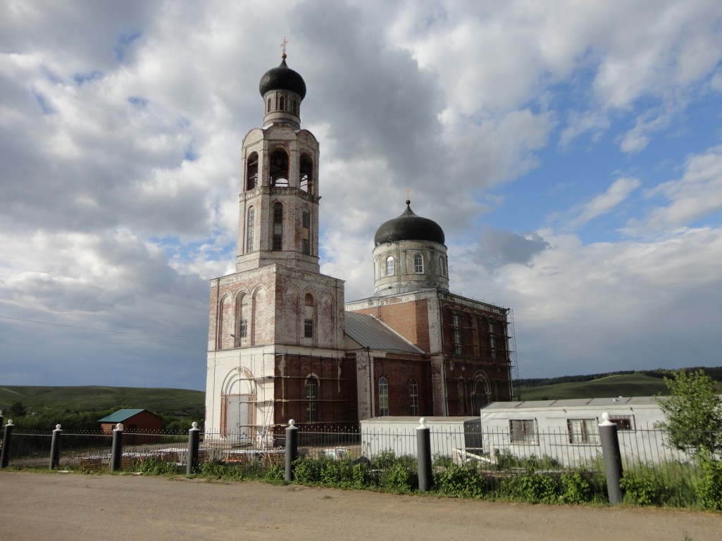 Церковь Троицы Живоначальной, Староборискино (Северный район, Оренбургская область). фасады