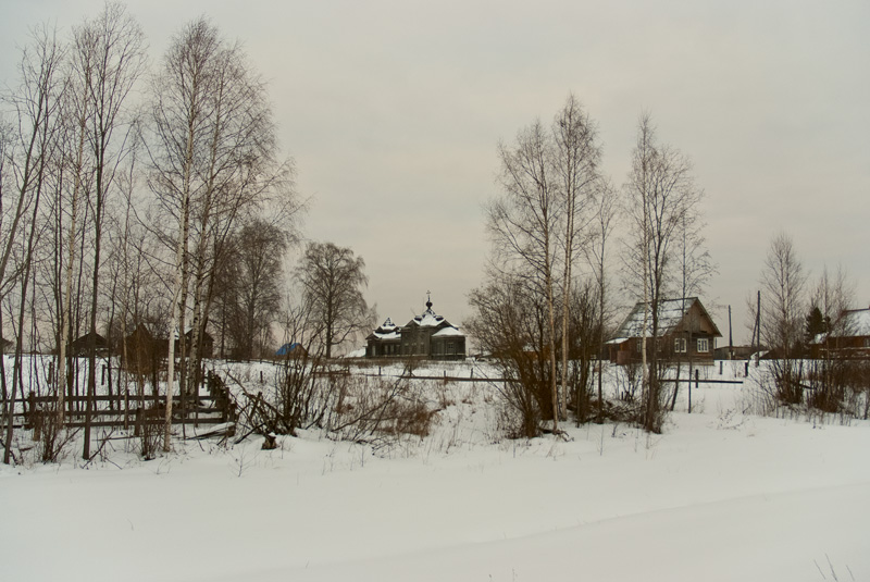 Церковь Николая Чудотворца, Юхнево (Вельский район, Архангельская область). общий вид в ландшафте