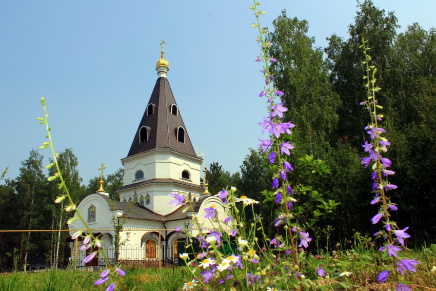 Верхняя Пышма. Церковь Александра Невского. фасады