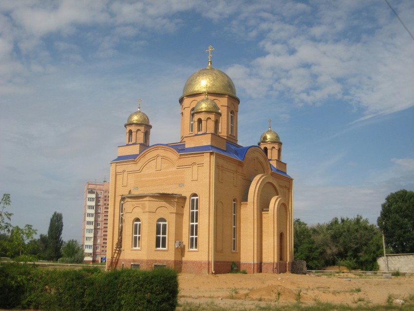 Нариманов. Церковь Благовещения Пресвятой Богородицы. фасады