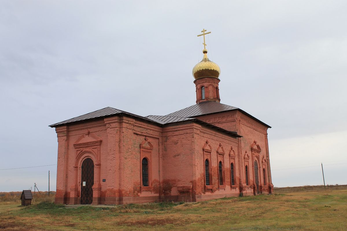 Церковь Михаила Архангела, Крутец (Аркадакский район, Саратовская область). фасады