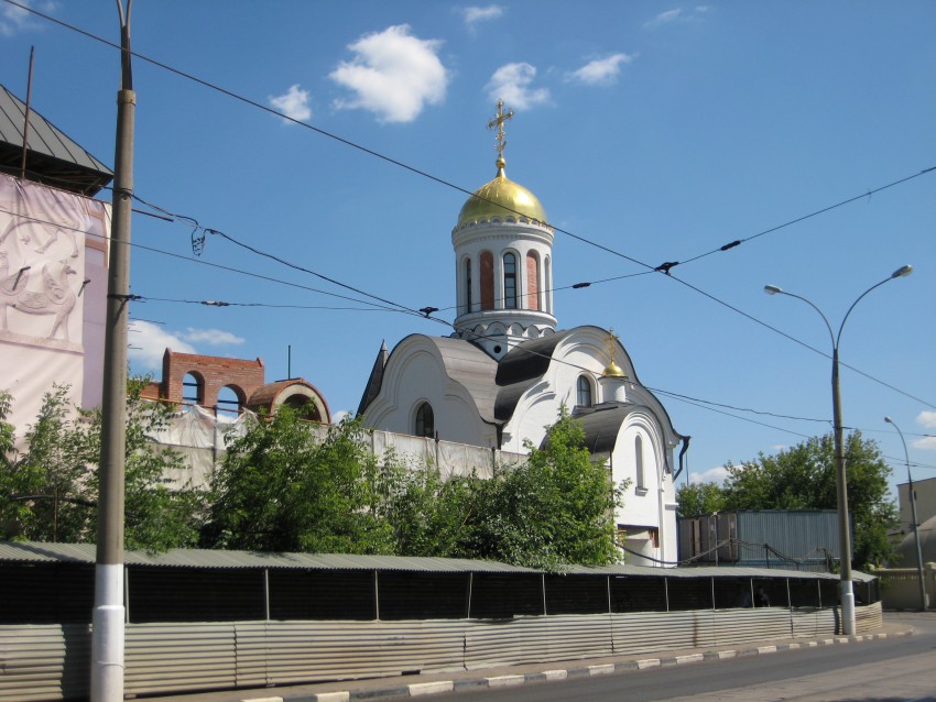 Церковь Сретения Господня при Патриаршем центре духовного развития детей и молодежи, Даниловский (Южный административный округ (ЮАО), г. Москва). фасады
