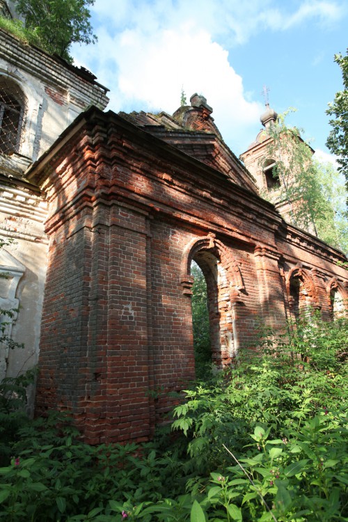 Троица (Погост Троица). Церковь Троицы Живоначальной. архитектурные детали