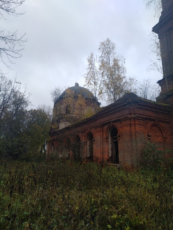 Церковь Троицы Живоначальной, Троица (Погост Троица) (Молоковский район, Тверская область). фасады