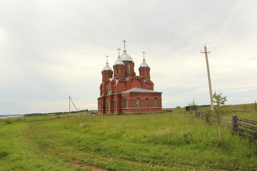 Церковь Покрова Пресвятой Богородицы, Шотова (Пинежский район, Архангельская область). общий вид в ландшафте, Вид с юго-востока