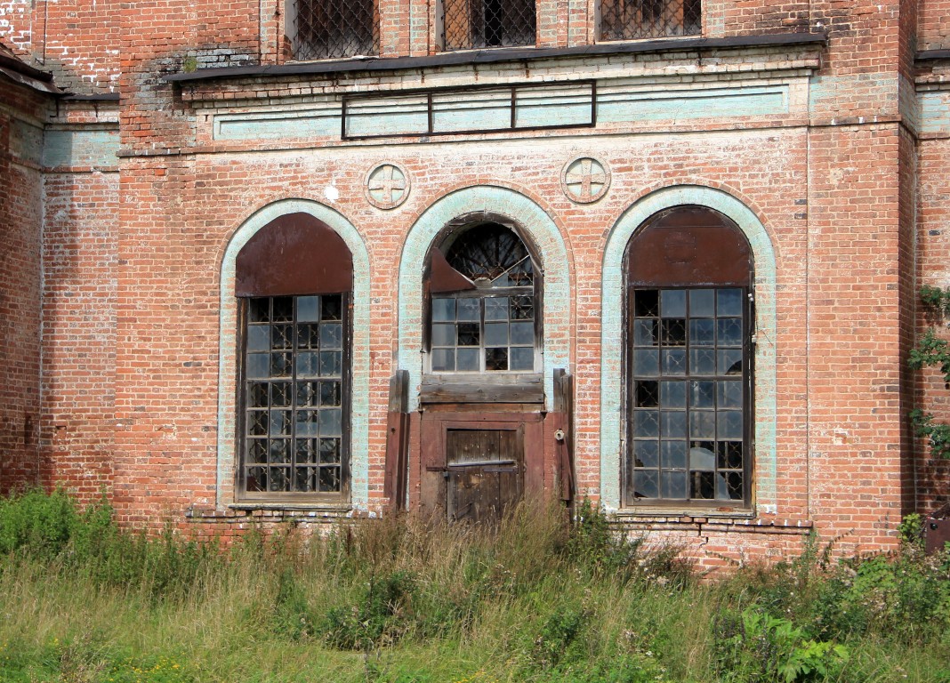 Церковь Михаила Архангела, Архангельское (Шабалинский район, Кировская область). архитектурные детали, Южный вход.