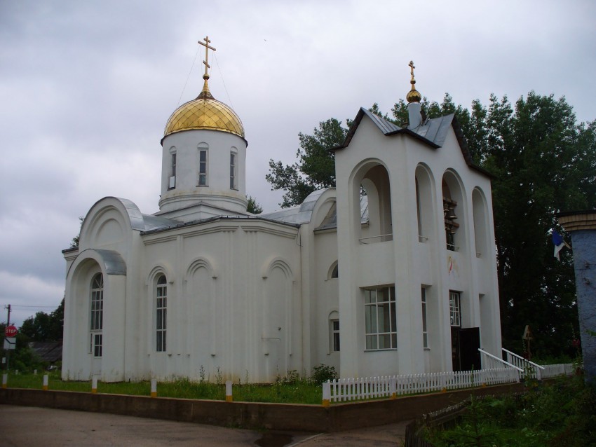 Церковь Михаила Архангела, Ярцево (Ярцевский район, Смоленская область). общий вид в ландшафте