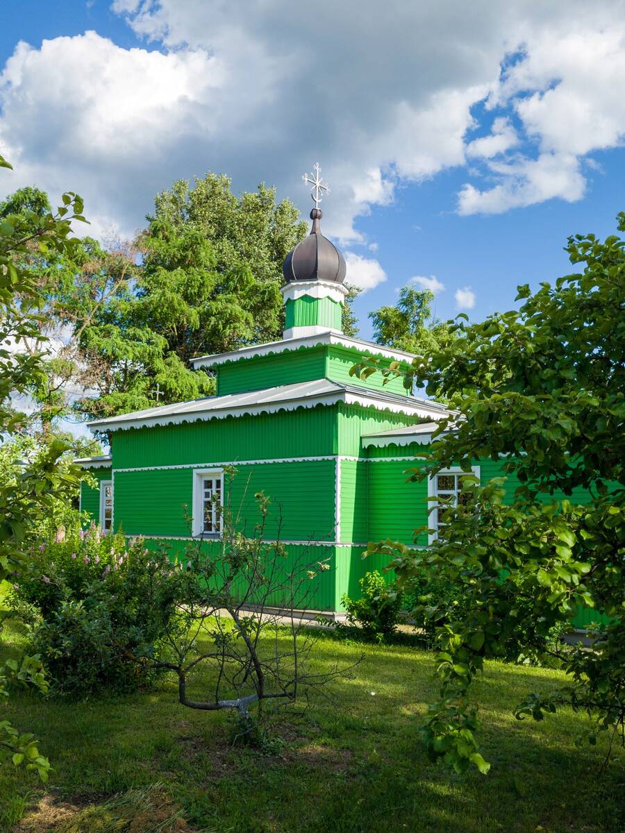 Церковь Александра (Сахарова) и Иоанна, Петровское (Шатурский городской округ и г. Рошаль, Московская область). фасады