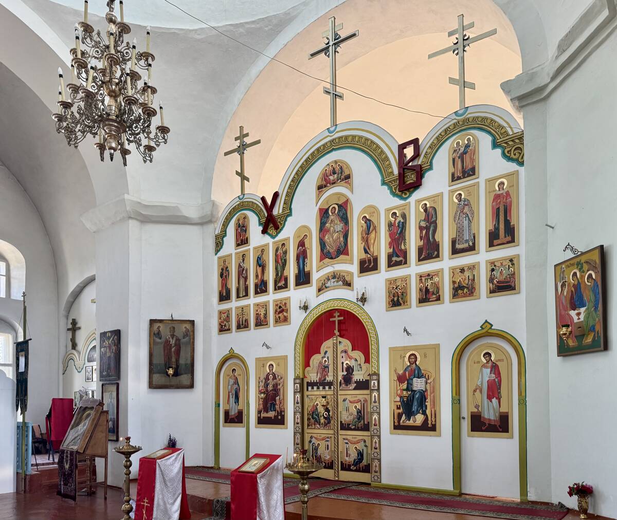 Церковь Троицы Живоначальной, Золотое (Красноармейский район, Саратовская область). интерьер и убранство, Иконостас