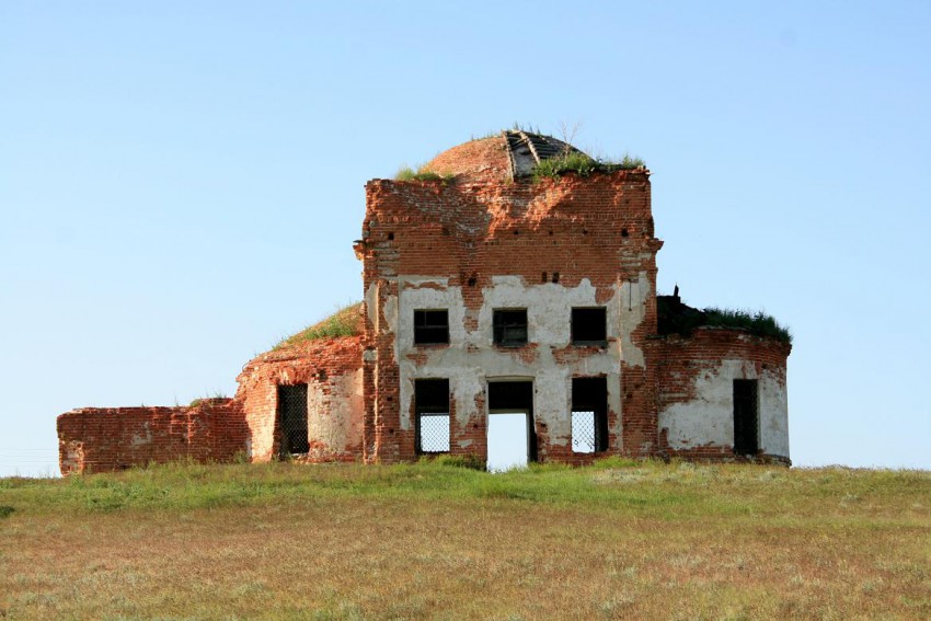Церковь Николая Чудотворца, Меловое (Красноармейский район, Саратовская область). общий вид в ландшафте
