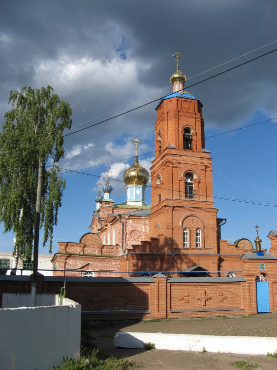 Собор Троицы Живоначальной, Тетюши (Тетюшский район, Республика Татарстан). фасады