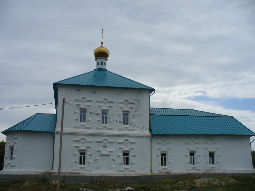Церковь Троицы Живоначальной, Теньки (Камско-Устьинский район, Республика Татарстан). фасады