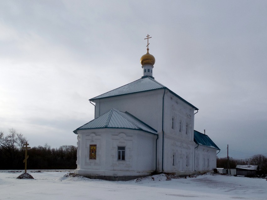 Церковь Троицы Живоначальной, Теньки (Камско-Устьинский район, Республика Татарстан). фасады