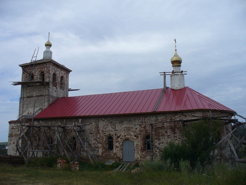 Буртасы. Церковь Рождества Христова. фасады