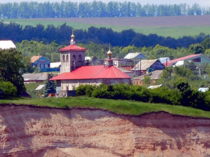 Церковь Рождества Христова, Буртасы (Камско-Устьинский район, Республика Татарстан). общий вид в ландшафте