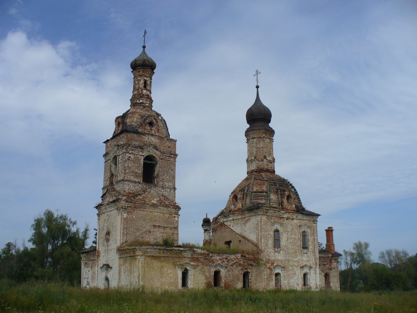 Красная Поляна. Церковь Успения Пресвятой Богородицы. фасады