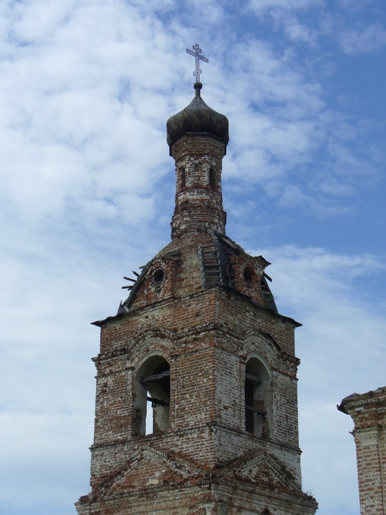 Церковь Успения Пресвятой Богородицы, Красная Поляна (Тетюшский район, Республика Татарстан). архитектурные детали