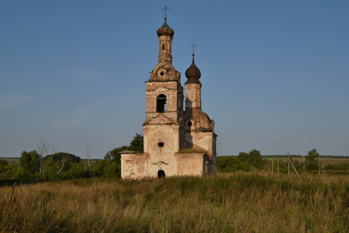 Церковь Успения Пресвятой Богородицы, Красная Поляна (Тетюшский район, Республика Татарстан). фасады, Вид с запада