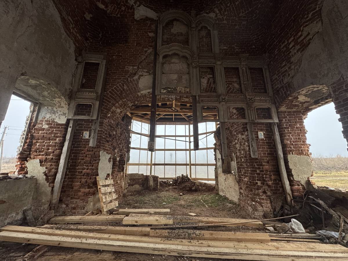 Иконостас церкви, архитектурные детали. Церковь Михаила Архангела, Колунец (Тетюшский район, Республика Татарстан)