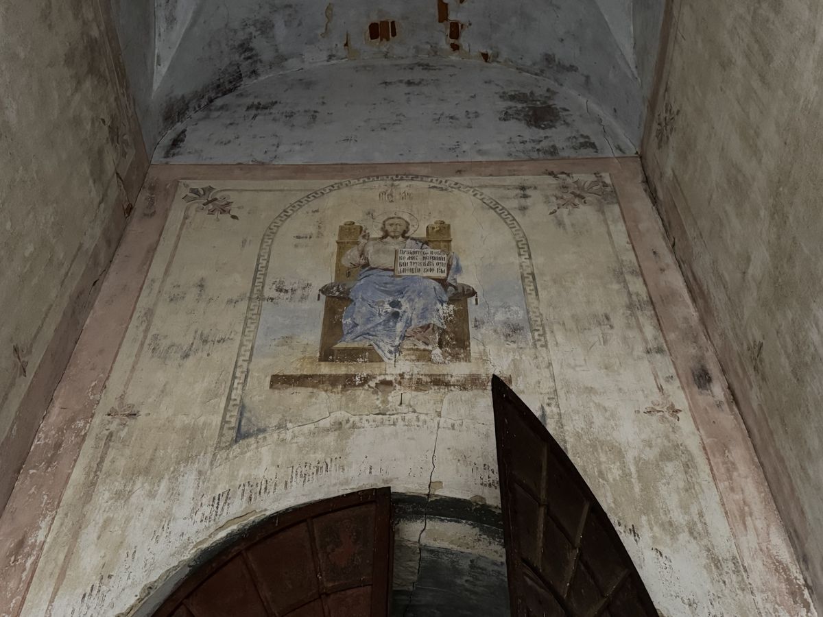 Роспись в притворе, архитектурные детали. Церковь Троицы Живоначальной, Удельное Нечасово (Тетюшский район, Республика Татарстан)