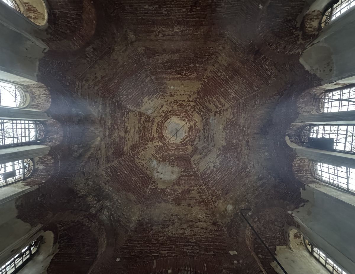 Купольный свод, интерьер и убранство. Церковь Троицы Живоначальной, Удельное Нечасово (Тетюшский район, Республика Татарстан)