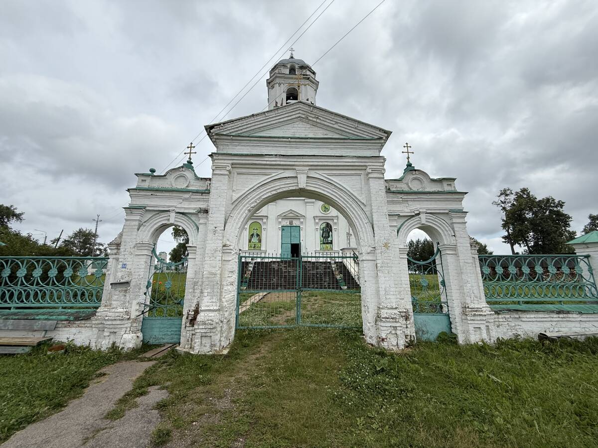 Церковь Троицы Живоначальной, Пожва (Коми-Пермяцкий округ, Юсьвинский район, Пермский край). дополнительная информация, Ворота ограды 