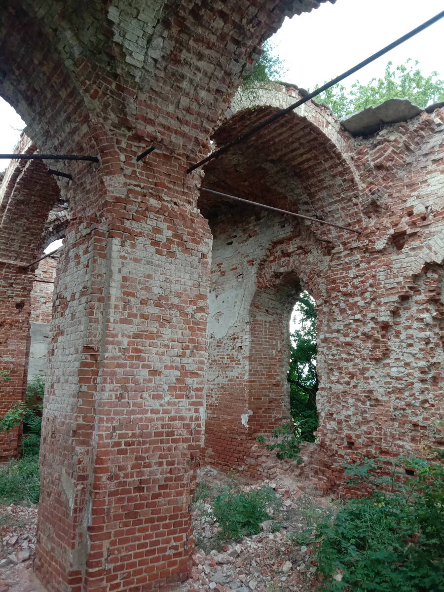 Церковь Казанской иконы Божией Матери, Казанское (Ливенский район и г. Ливны, Орловская область). архитектурные детали
