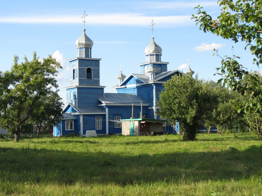 Церковь Покрова Пресвятой Богородицы, Климово (Ибресинский район, Республика Чувашия). общий вид в ландшафте