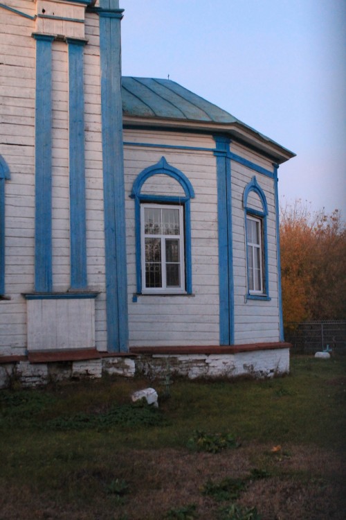 Церковь Иоанна Богослова, Антипинка (Выползово) (Порецкий район, Республика Чувашия). фасады