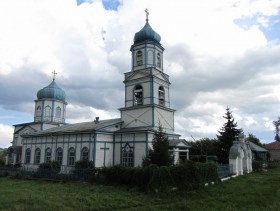 Антипинка (Выползово). Церковь Иоанна Богослова