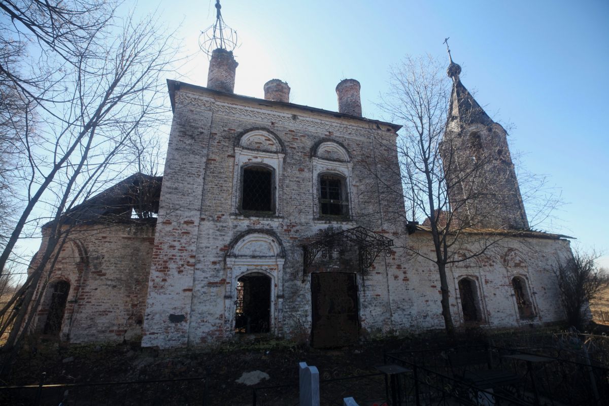 Церковь Флора и Лавра на Фроловском погосте, Фролы, урочище (Нерехтский район, Костромская область). фасады