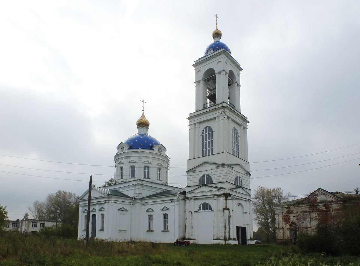 Церковь Михаила Архангела, Бородино (Гаврилово-Посадский район, Ивановская область). общий вид в ландшафте