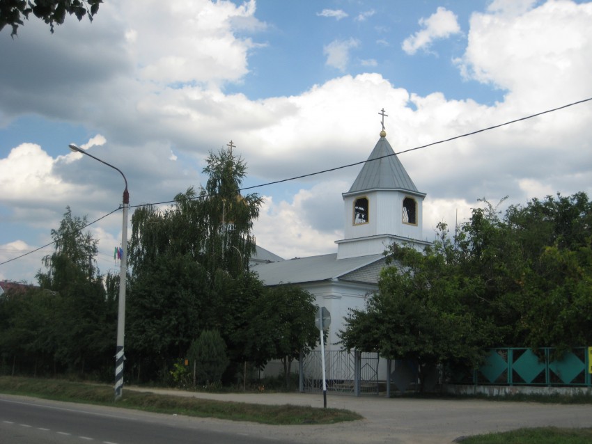 Анапская. Церковь Вознесения Господня. общий вид в ландшафте