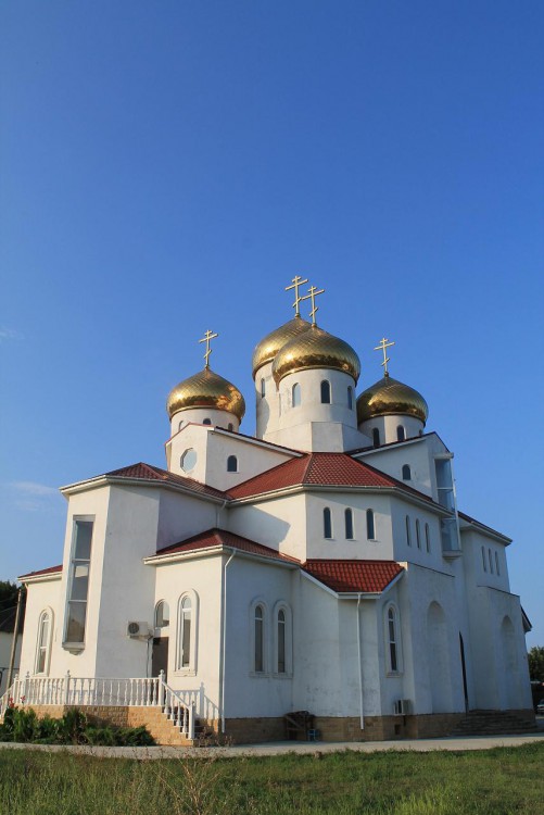 Церковь Георгия Победоносца, Витязево (Анапа, город, Краснодарский край). общий вид в ландшафте