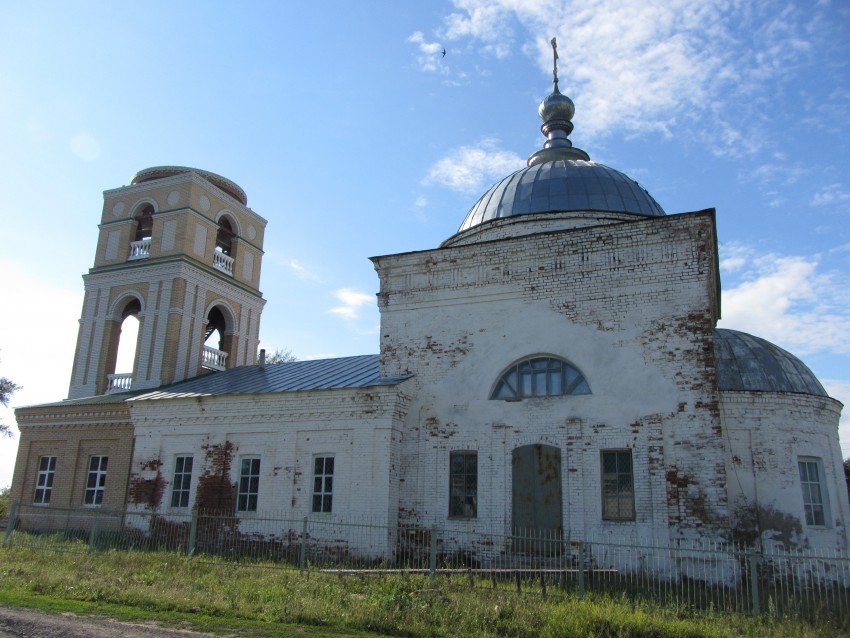 Церковь Успения Пресвятой Богородицы, Чурачики (Цивильский район, Республика Чувашия). фасады