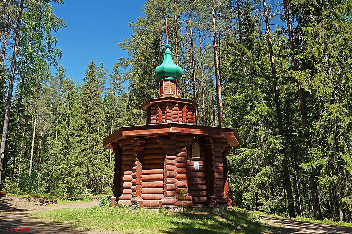 Окуловка. Часовня Серафима Саровского. фасады