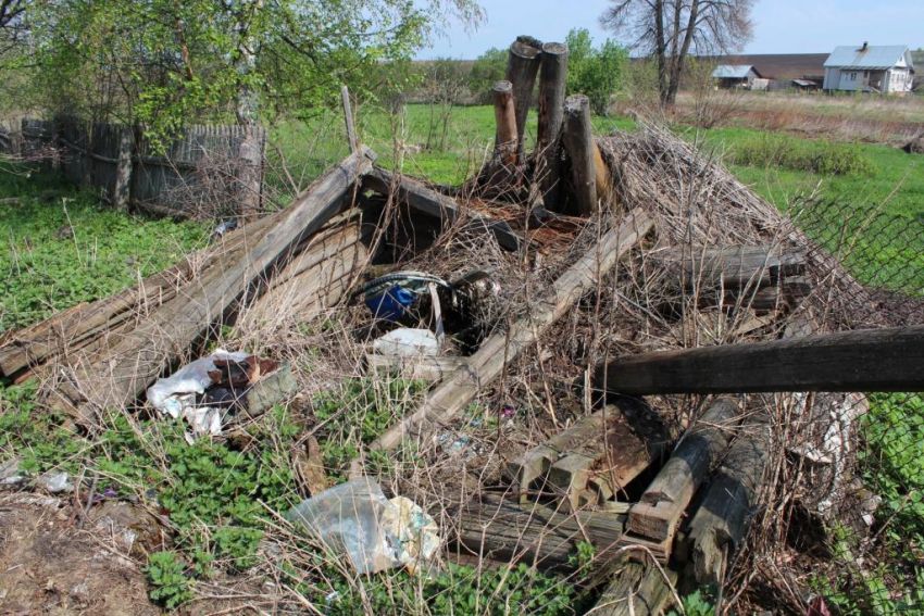 Неизвестная часовня, Царевское (Сергиево-Посадский городской округ, Московская область). фасады, Развалины часовни