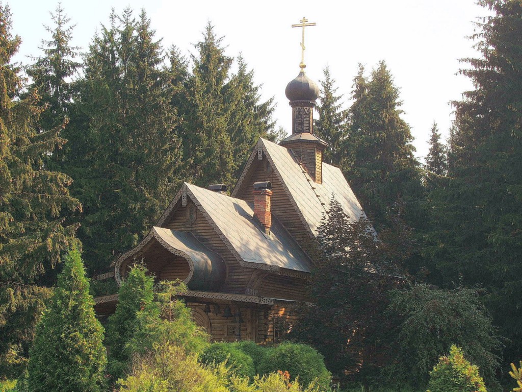 Благовещенье. Сергиевский скит. Церковь Сергия Радонежского. фасады, Храм Прп. Сергия Радонежского на подворье Троице-Сергиевой Лавры близ с.Благовещенского