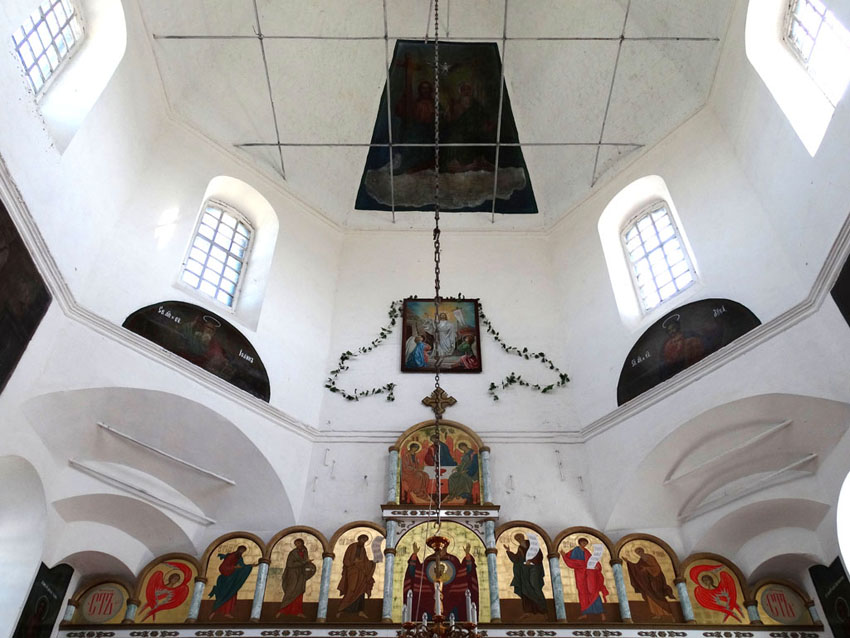 Церковь Воскресения Христова, Серафимович (Серафимовичский район, Волгоградская область). интерьер и убранство