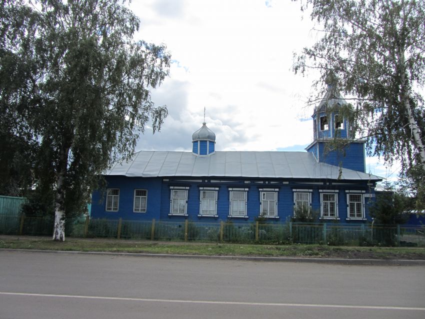 Церковь Рождества Христова (временная), Шемурша (Шемуршинский район, Республика Чувашия). архитектурные детали, Действующая церковь, стоящая рядом со строящейся.