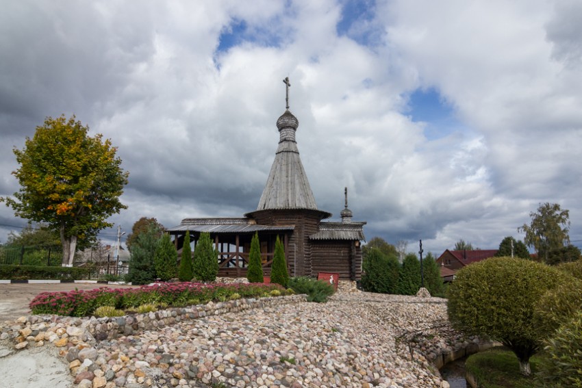 Церковь Ферапонта Лужецкого, Исавицы (Можайский городской округ, Московская область). общий вид в ландшафте, Часовня прп. Ферапонта Лужецкого в Исавицах Можайского района Московской области.