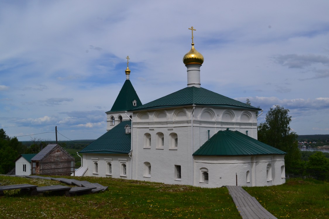 Николаевский Амвросиев Дудин монастырь. Церковь Успения Пресвятой Богородицы, Тетерюгино (Богородский район, Нижегородская область). фасады
