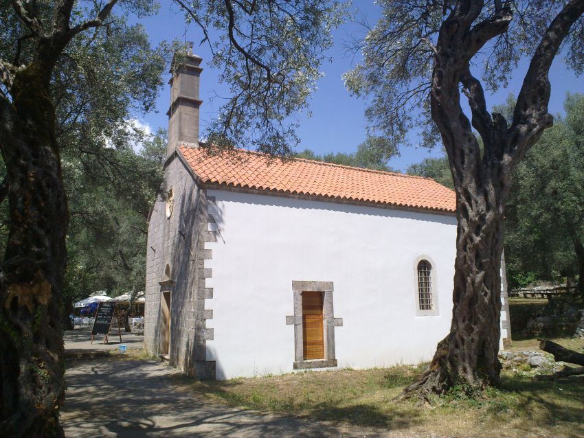 Церковь Иоанна Предтечи, Занич (Zanjic) (Черногория, Прочие страны). общий вид в ландшафте