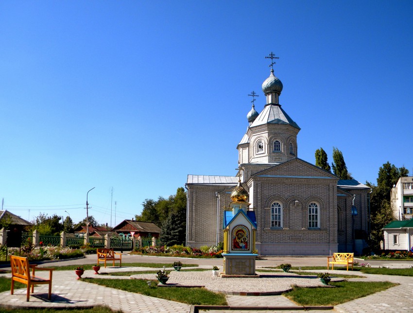 Иловля. Церковь Димитрия Донского. общий вид в ландшафте