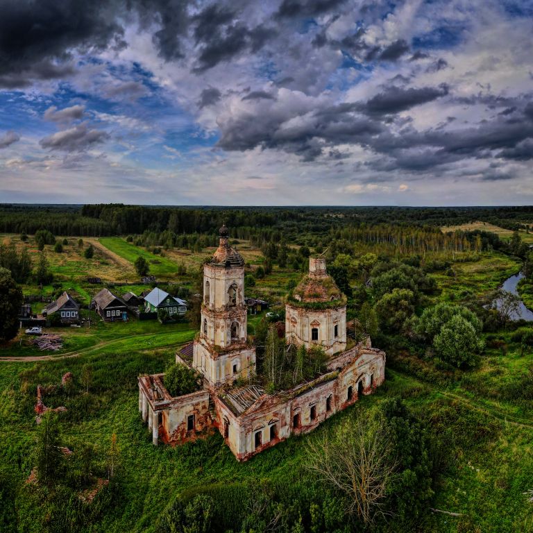 Церковь Благовещения Пресвятой Богородицы, Климово (Торжокский район и г. Торжок, Тверская область). общий вид в ландшафте