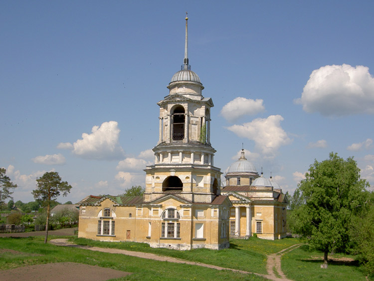 Старица. Ансамбль собора Бориса и Глеба и церкви Спаса Нерукотворного Образа. фасады