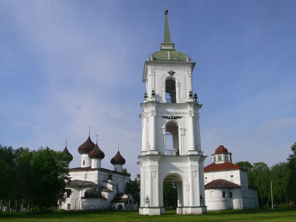 Ансамбль Соборной площади, Каргополь (Каргопольский район, Архангельская область). фасады